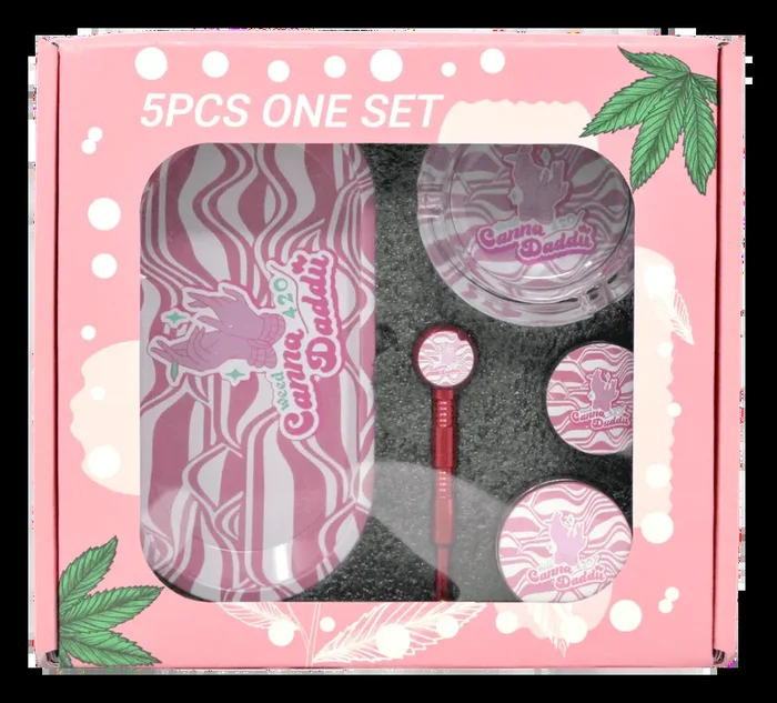Smoker’s Gift Set – Canna Girl Design
